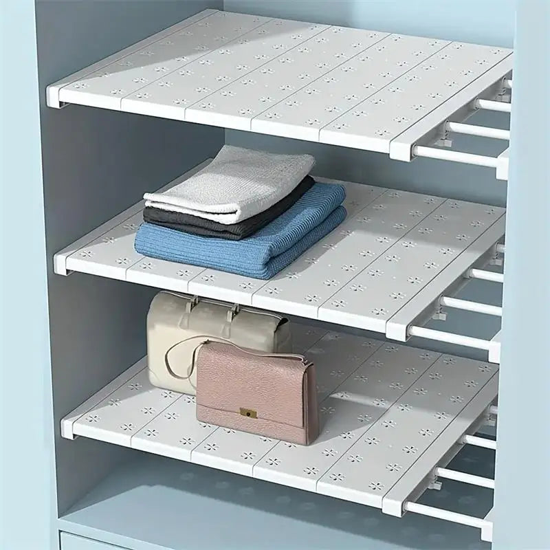 Close-up of the base fitting and tightening mechanism on the shelf divider